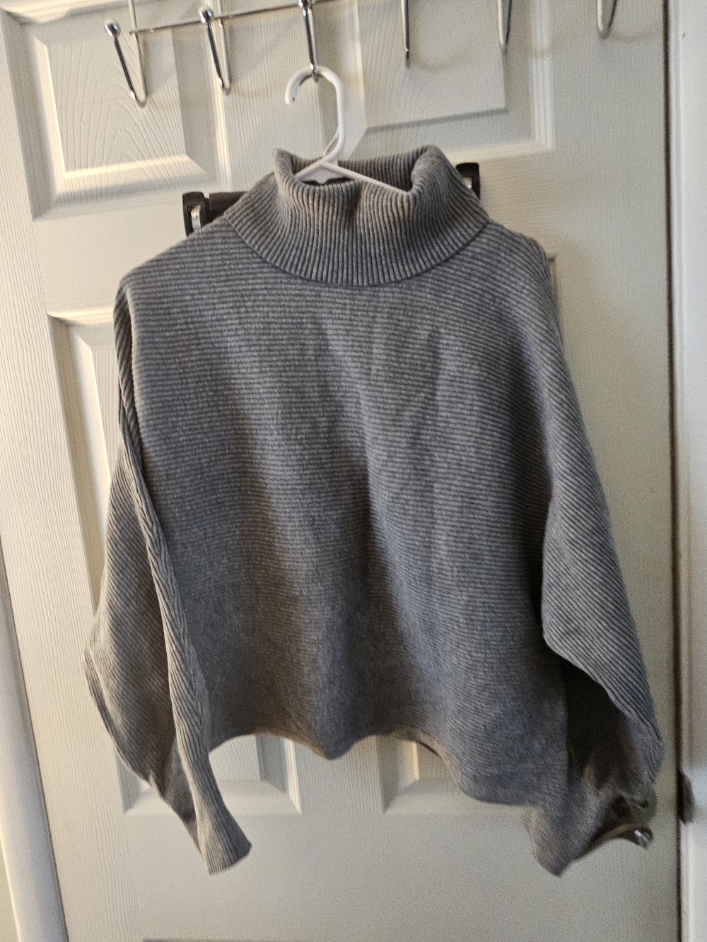 Old Navy Gray Ribbed Turtleneck Sweater